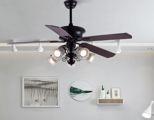 Classico 52In American Ceiling Fan Lâmina de madeira contraplacada com controle remoto