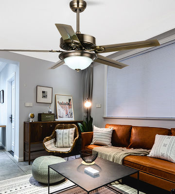 Ventilador de teto moderno de estilo europeu com luz LED Villa AC DC 5 lâminas de ferro